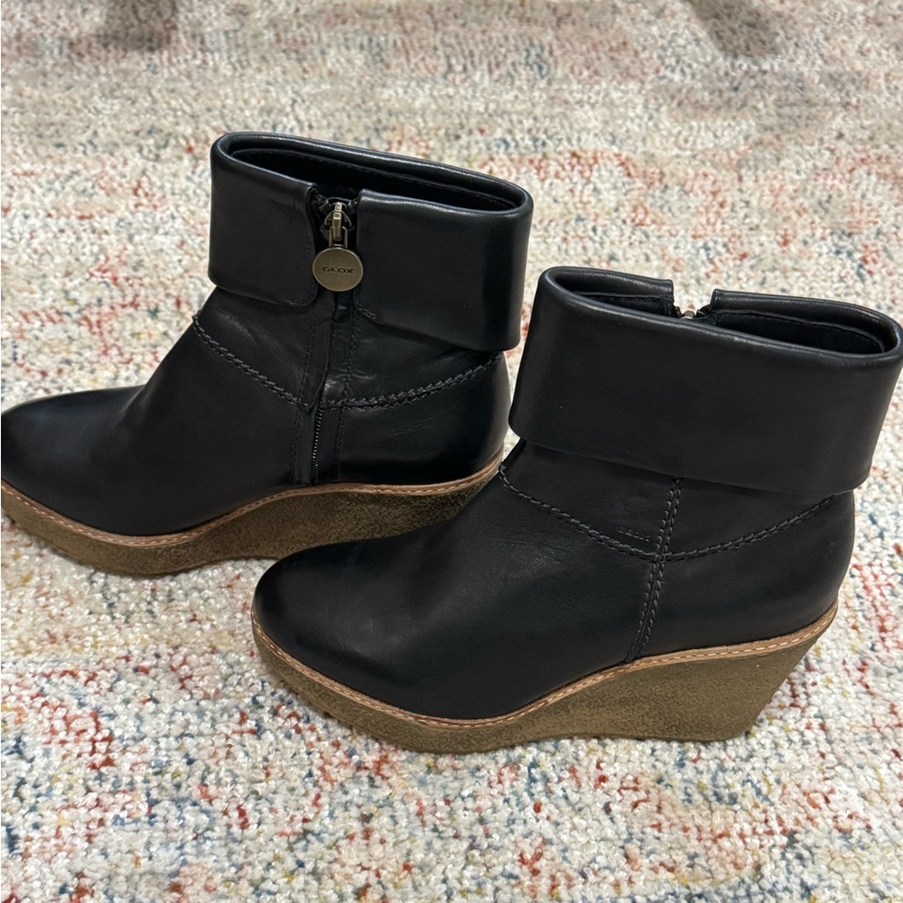 ✅Geox Black Leather Wedge Boots - Picture 3 of 8